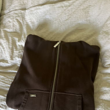 Peso Zip Up