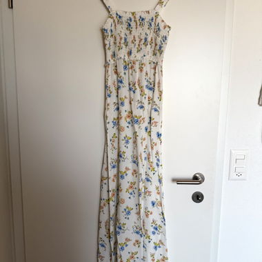 Blumenkleid mit Spaghetti-Trägern