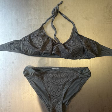 Haut de bain et slip