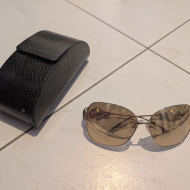 Occhiali da sole con custodia SAMA