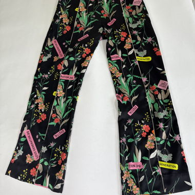 Blumige Hose
