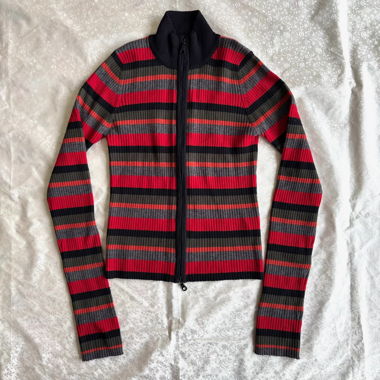 “Nektar” red striped extra long sleeve top