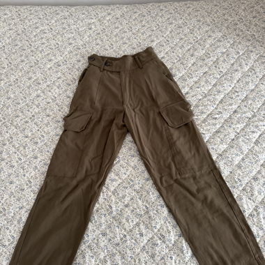 Pantalon cargo kaki avec poches
