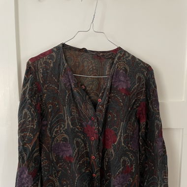 floral blouse