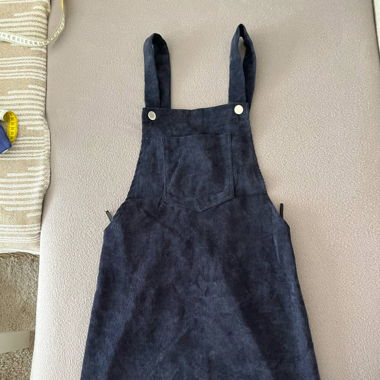 Latzkleid