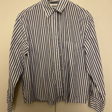 camicia a righe blu-bianco