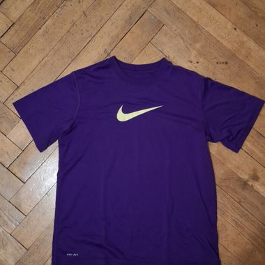 T-shirt Nike