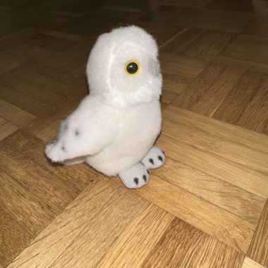 Weisse Eulen-Plueschtierfigur
