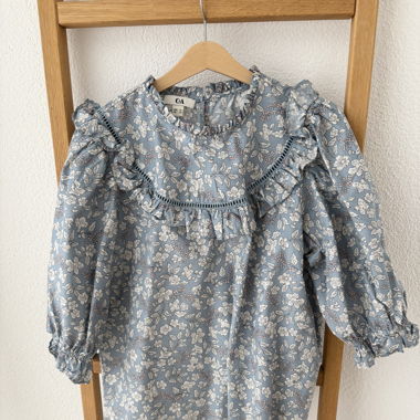 Bluse mit Blumen