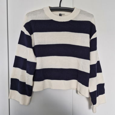 Gestreifter pulli