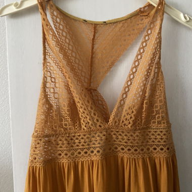 Cute long orange top/mini dress