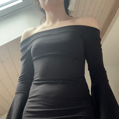 Black strechy dress