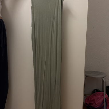 Langes Khaki-Kleid