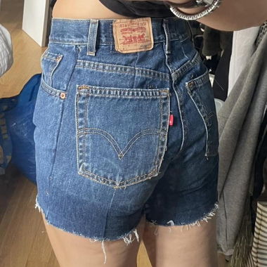 reworked levis shorts fit S