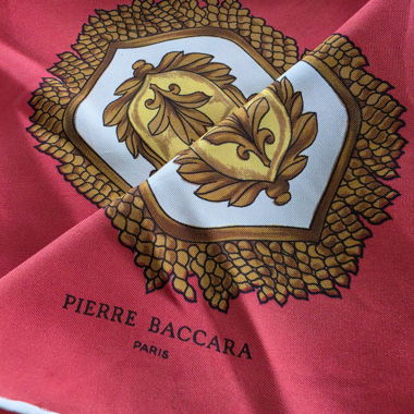 Foulard en soie Pierre Baccara
