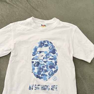T-shirt Bape blanc et bleu