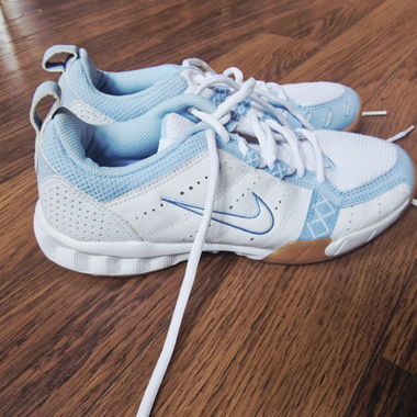 Nike Sneaker in Weiss/Blau Tennis