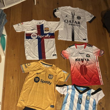 Kinder Fussbaltrikot-sammlung