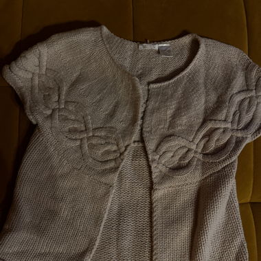 Shortsleeved cardigan (50% wool)