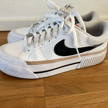 Nike
