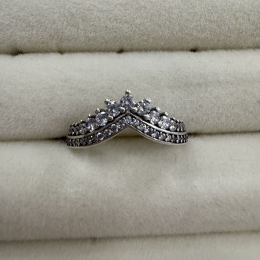 Zwei Reihen Ring mit Steinen Grösse 54