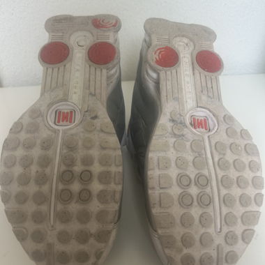 Nike Shox r4