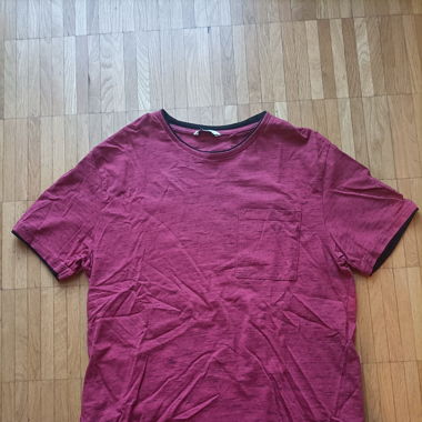 T-shirt rouge C&A