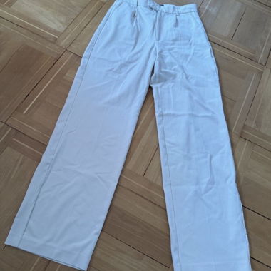 Pantaloni da completo Pull&Bear in tessuto beige Taglia S