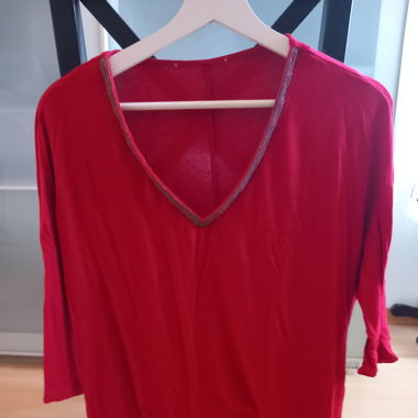 Rotes halblangsleeve