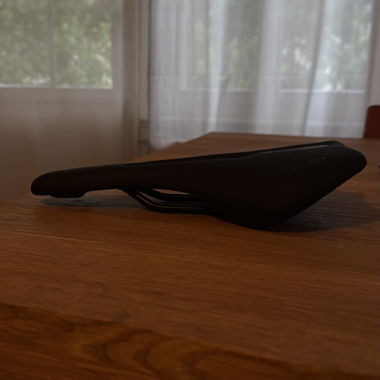 Black bike saddle selleitalia