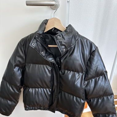 Jacke Schwarz