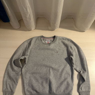 tommy hilfiger grauer crewneck