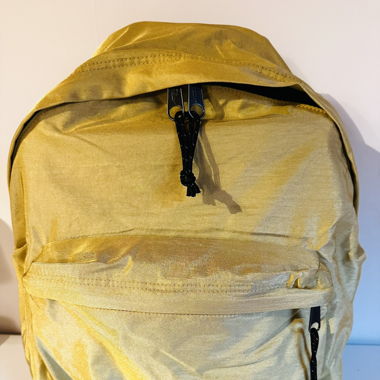 Sac Eastpak Mettalic Gold 40x30x18 - NEUF
