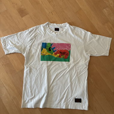 White Levi’s T-Shirt