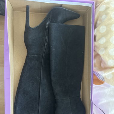 Hohe Stiefel