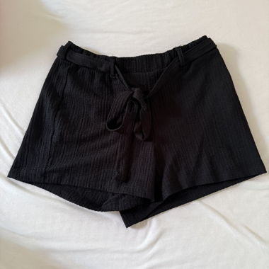 Pantaloncini neri testurizzati