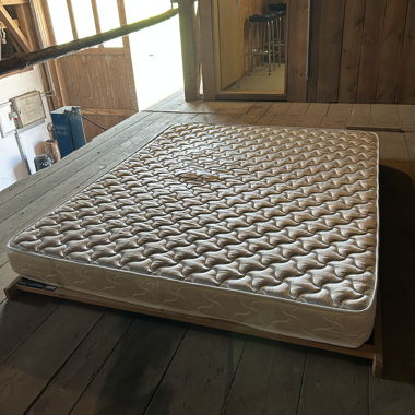 Mattress with slatted base