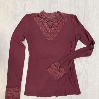 Boho long-sleeve shirt