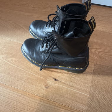 Dr. Martens Schnürstiefeletten