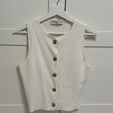 Top sans manches MNG avec boutons
