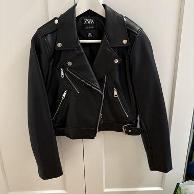 Zara Lederjacke