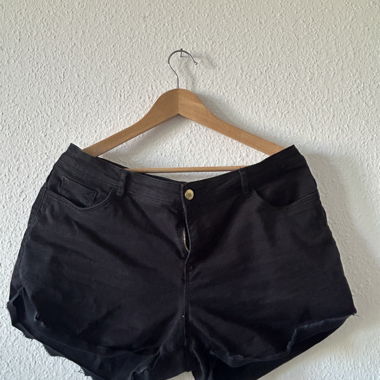 Short neri taglia 44