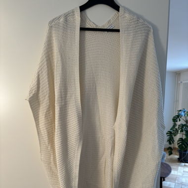 Weisser Cardigan