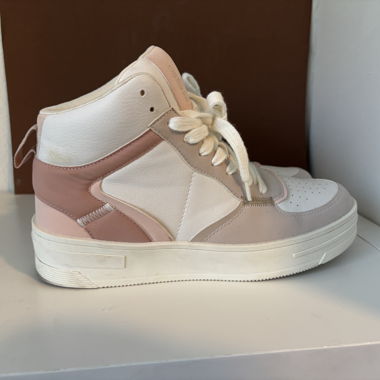 Baskets Bershka pointure 39