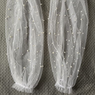 Maniche in tulle strass e perline 