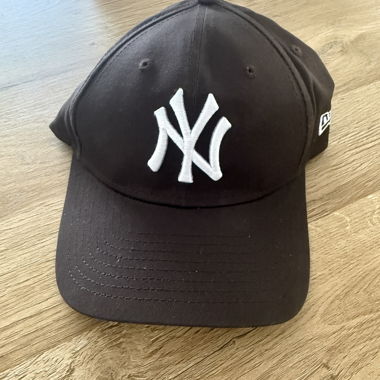 New York Yankees Chocolate Cap