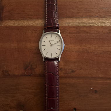 Juvenia Armbanduhr mit Lederarmband