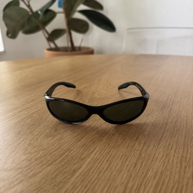 Lunettes de soleil noires