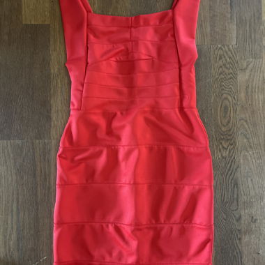 Rotes Kleid