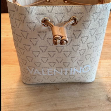 Sac seau Valentino